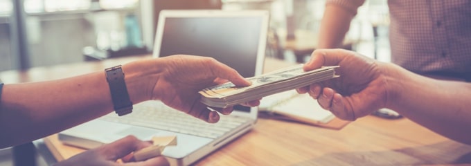 Eine Abfindung nach 35 Jahren Betriebszugehörigkeit ist sehr wahrscheinlich.