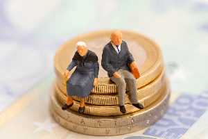 Einen Auflösungsvertrag bei Rente oder kurz vor der Rente zu vereinbaren kann sinnvoll sein.