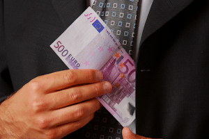 Beschäftigungsverbot in der Schwangerschaft: Doch wer zahlt?