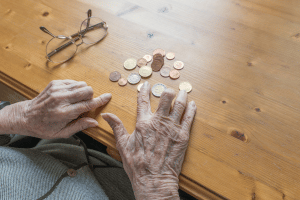 Für Rentner ändert sich nichts; sie haben keinen Anspruch auf Bürgergeld.