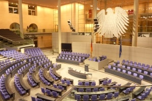 Im Bundesinnenministerium arbeiten sieben Prozent sachgrundlos befristet, womit die Regierung den angepeilten Wert deutlich überschreitet.
