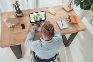 Viele Unternehmen setzen auf Corona-konforme Teamevents im Homeoffice.