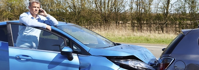 Passiert bei einer Dienstreise mit dem Privat-Pkw ein Unfall, muss der Arbeitgeber nicht immer dafür haften.