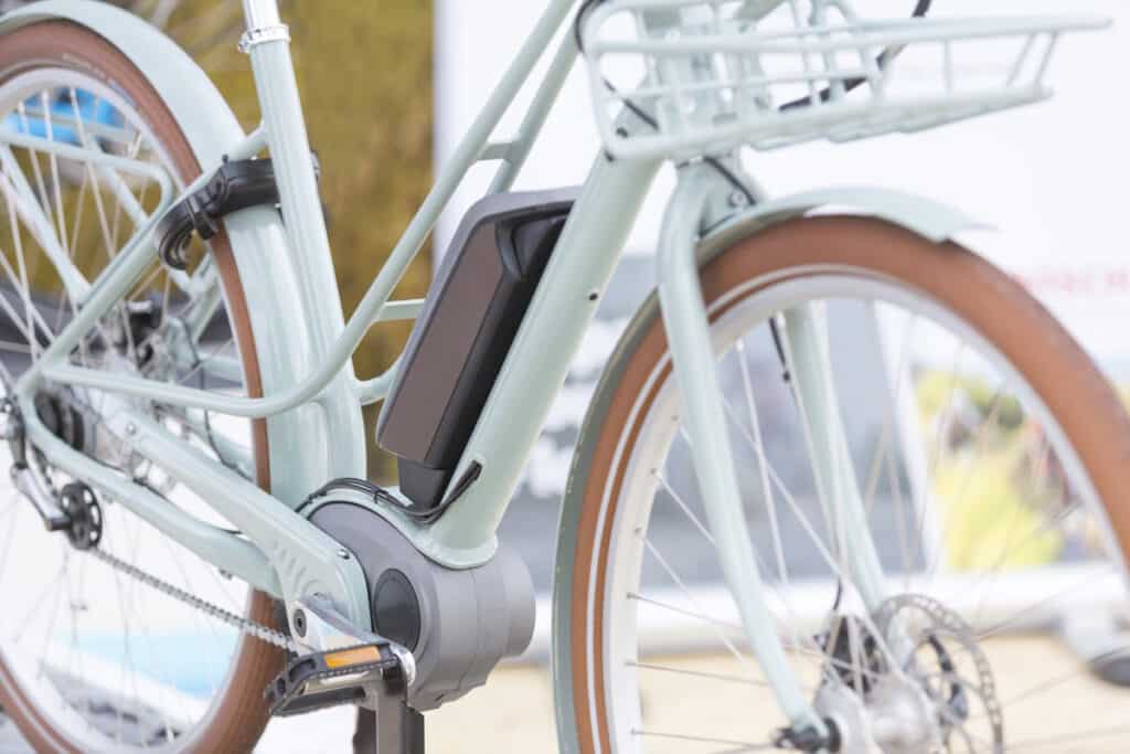 Elektromobilität in Deutschland: Vor allem E-Bikes erfreuen sich an großer Beliebtheit und sind auch für viele Arbeitsnehmer interessant.