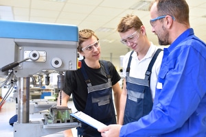 Während der Elternzeit als Vater können Sie weiterhin in Teilzeit arbeiten.