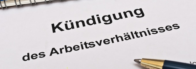 Fristlose Kündigung vom Arbeitsvertrag: Welche Vorschriften müssen Beachtung finden?