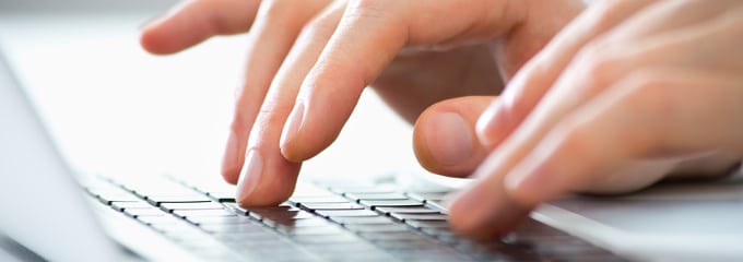 Wie sieht bei einer Initiativbewerbung ein Musteranschreiben aus? Wir zeigen es Ihnen und erklären, worum es sich bei der Initiativbewerbung handelt.