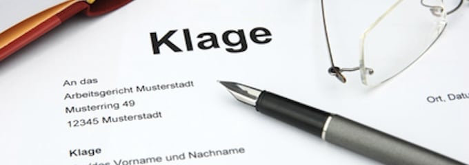 Ob Sie bei einer Kündigungsschutzklage Lohnfortzahlung erhalten, hängt vor allem davon ab, ob Sie den Prozess gewinnen.
