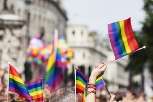 Die Reform des katholischen Arbeitsrechts soll u. a. die Rechte von homosexuellen Mitarbeitern stärken.
