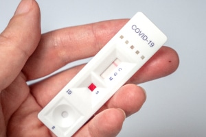 Unternehmen müssen künftig Corona-Tests zur Verfügung stellen.