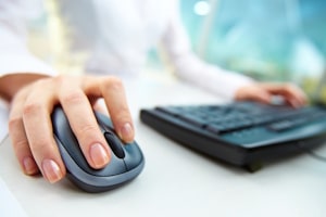 Der Widerspruch gegen eine Abmahnung ist per E-Mail möglich, aber nicht ratsam.