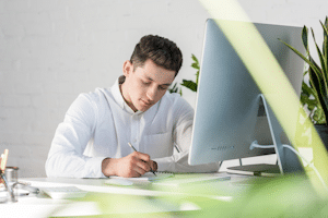 Zählt arbeiten als Werkstudent als Berufserfahrung?